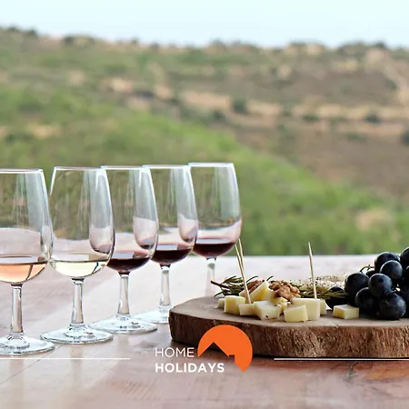 #304 - House By Holidays דירה *